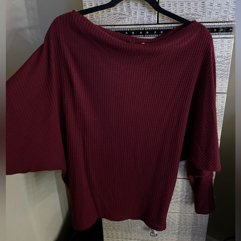 Burgundy off the shoulder sweatshirt